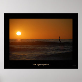 Póster Surfer de atardecer