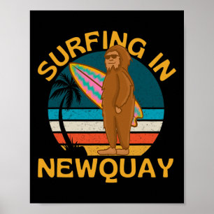 Póster Surfing en Newquay, Bigfoot Buenas Vibraciones Sur