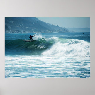 Póster Surfing Malibu Waves