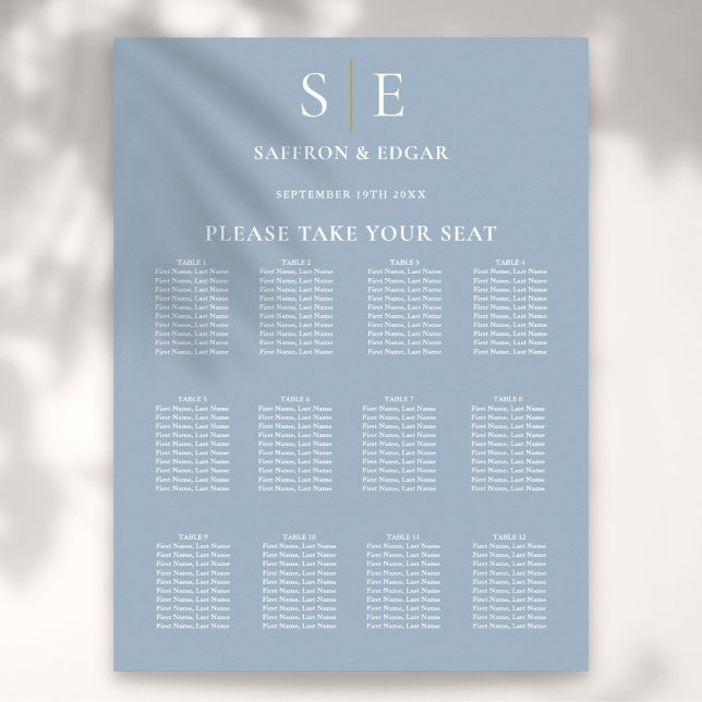 Póster Tabla De Asientos De Bodas De Monograma Azul Y Oro (Dusty Blue And Gold Monogram Wedding Seating Chart)
