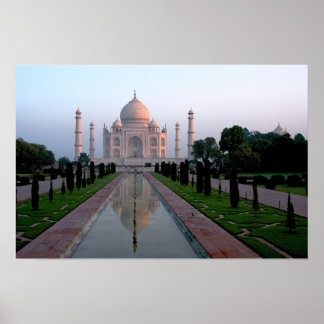 Póster Taj Mahal at daybreak
