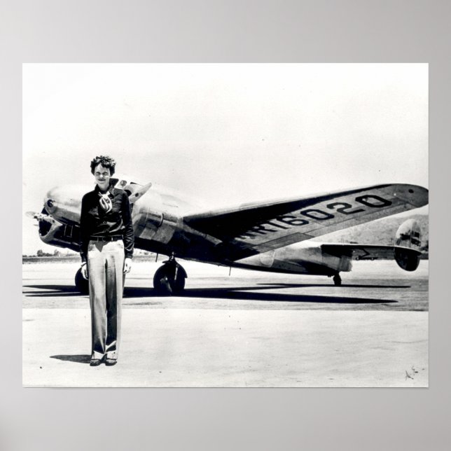 Póster Tamaño estándar de Amelia Earhart (Frente)