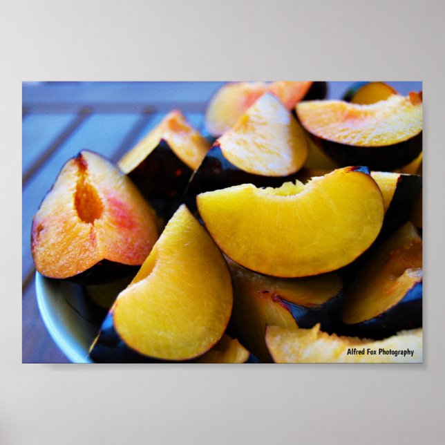 Póster Tazón de fruta de ciruela en rodajas (Frente)