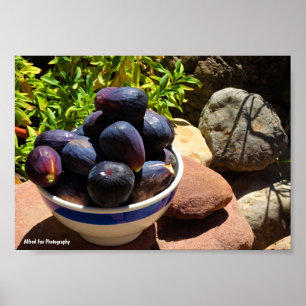 Póster Tazón de fruta de higo en piedra