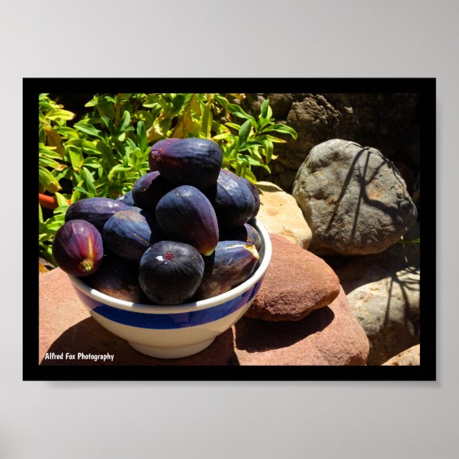Póster Tazón de fruta de higo en piedra (Frente)