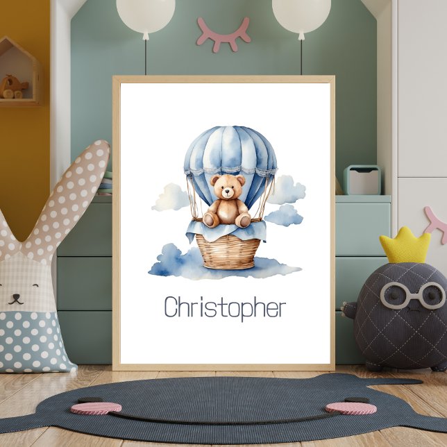 Póster Teddy Bear Nursera Balón de aire caliente Niño Azu (Blue Watercolor Teddy Bear in Hot Air Balloon Personalized Nursery Wall Art Print)