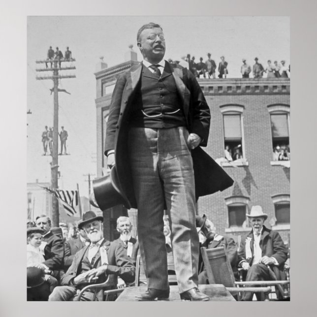 Póster Teddy Roosevelt se dirige a la multitud en la époc (Frente)