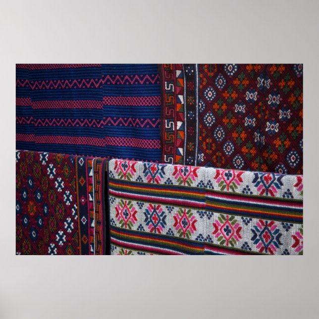 Póster Textiles Coloridos de Bután (Frente)