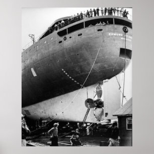 Póster The Mighty Fitz - Stern Shot- Launch Day- Vintage