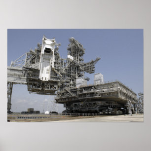 Póster The mobile launcher platform is being moved
