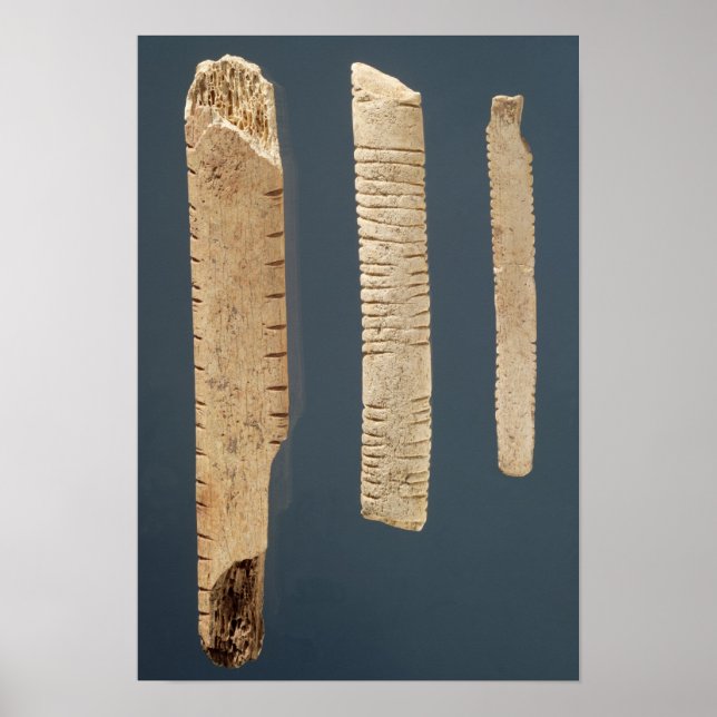 Póster Three decorated bones (Frente)