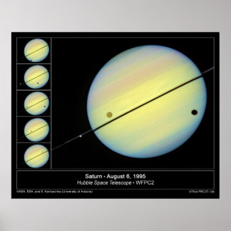 Póster Titán de la luna de Saturno pasa por el planeta