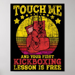 Póster Tóqueme y su primera lección de kickboxing es grat