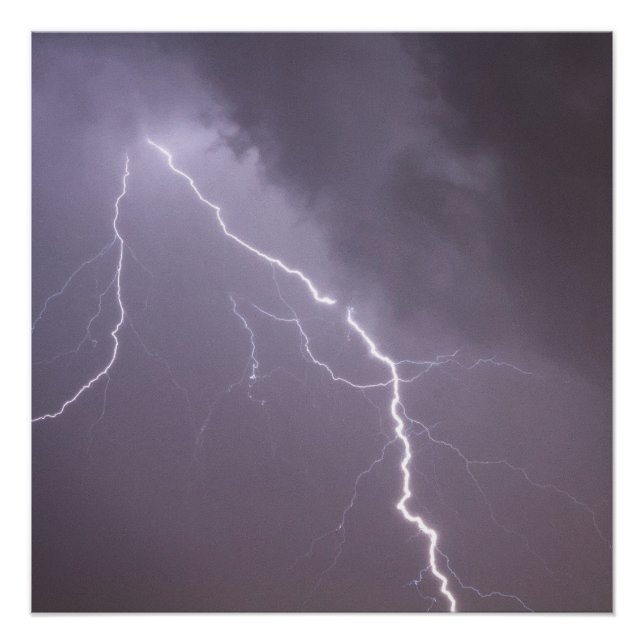 Póster Tormenta de relámpagos con muchos rayos (Anverso)