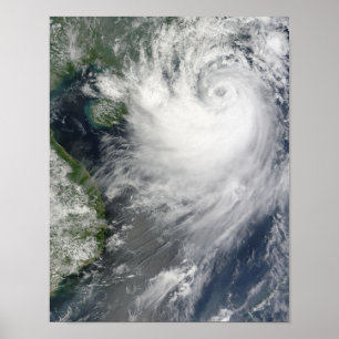 Póster Tormenta tropical Koppu se acerca a la caída de ti