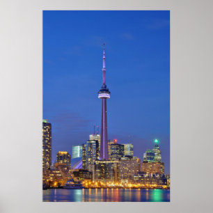 Póster Torre CN iluminada de noche en Toronto Canadá