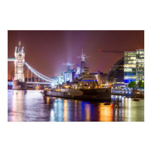 Tower Bridge Barco de Guerra Histórico Londres