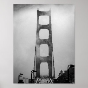Póster Tráfico Golden Gate cubierto de niebla -San Franci