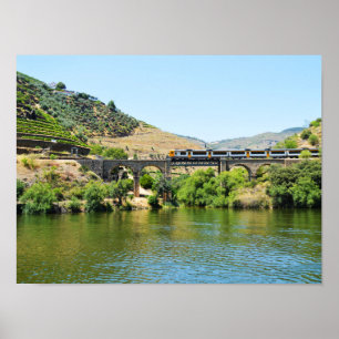 Póster Tren y el río Douro en Portugal