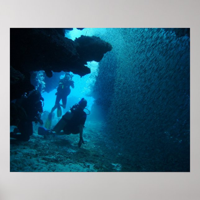 Póster Tres empresas (Frente)