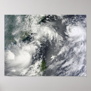 Póster Tres fuertes tormentas