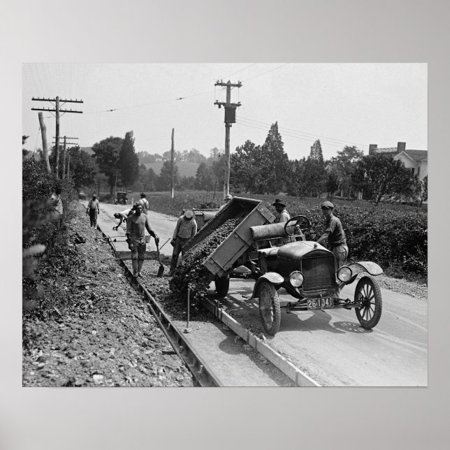Póster Tripulación de carretera en trabajo, 1925 (Frente)