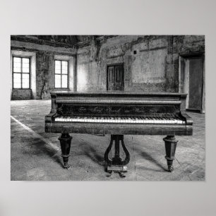 Póster Triste frente de piano