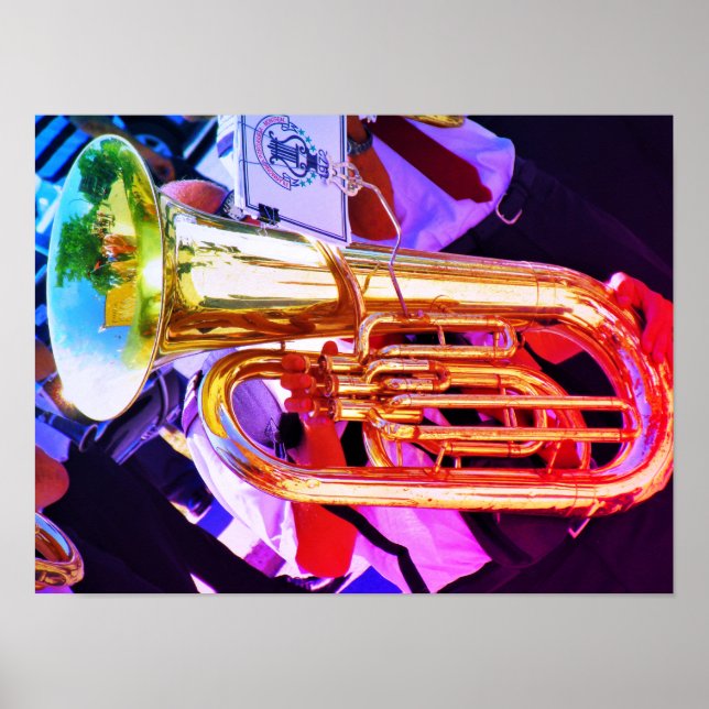 Póster Tuba Brillante Perspectiva Inclinada Banda de Bron (Frente)