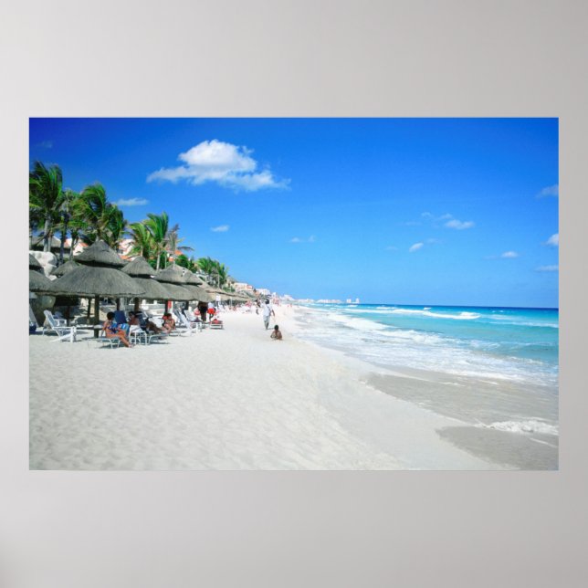 Póster Turistas Caminando Por La Playa De Cancún (Frente)