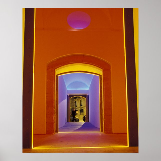 Póster UE, España, Barcelona. Puerta iluminada cerca de P (Frente)