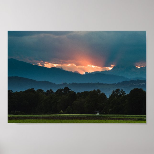 Póster Últimos rayos de sol antes de la puesta del sol (Frente)