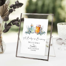 Un bebé está preparando Baby Shower Minimalista