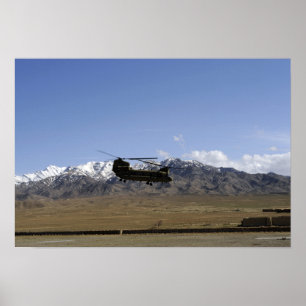 Póster Un CH-47 Chinook saca