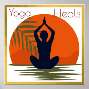 Póster Un Chica haciendo yoga con fondo de puesta de sol