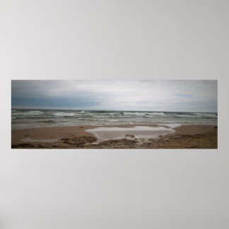 Póster Un día nublado en la playa