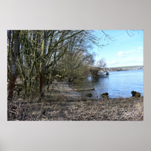 Póster Un día soleado en el río