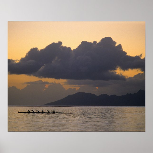 Póster Un equipo de canoas con estabilizador practica fre (Frente)
