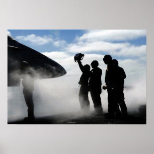 Póster Un miembro de equipo de la cubierta de vuelo