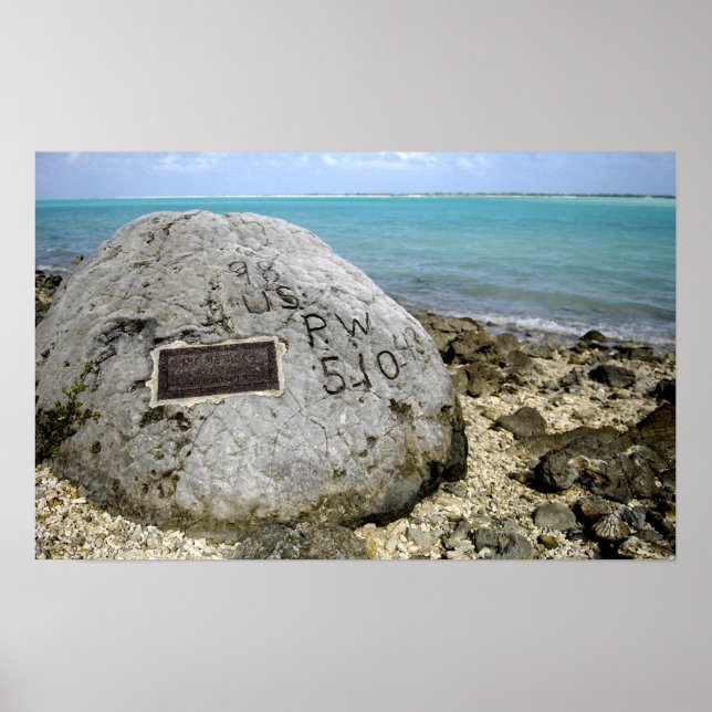 Póster Un monumento a los prisioneros de guerra en la isl (Frente)