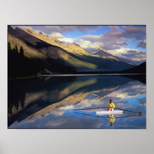 Póster Un remero en el lago Banff en Canadá (MR)