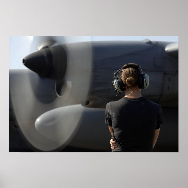 Póster Un soldado vigila la actuación (Frente)