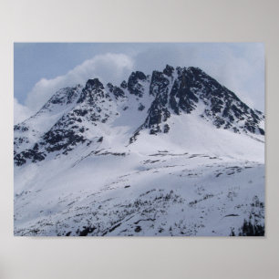Póster ¡Una hermosa escena montañosa de Alaska!
