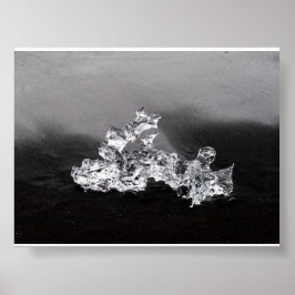 Póster Una pieza de hielo en la playa de diamantes
