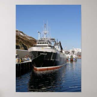 Póster Unimak, arrastrero de la pesca de altura en puerto