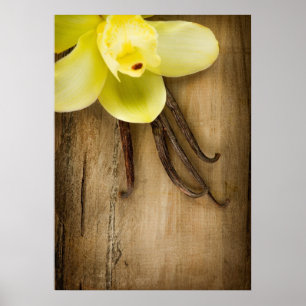Póster Vainilla y flor sobre fondo de madera