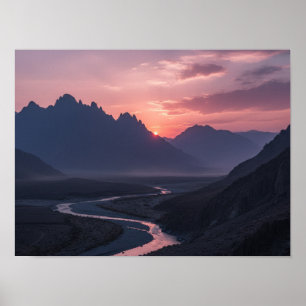 Póster Valle montañoso y río sinuoso