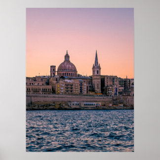 Póster Valletta Skyline at Dawn: A December Morning in Ma