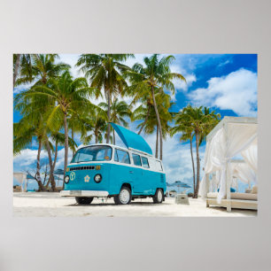 Póster Van azul y blanca en la playa