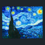 Póster Van Gogh La Noche De Las Estrellas<br><div class="desc">Poster con la pintura al óleo de Vincent van Gogh La noche estrellada (1889). Inspirado por su estancia en un asilo,  el arte representa un pueblo bajo un cielo nocturno de estrellas y luna azul y amarilla. Un gran regalo para los aficionados al post-impresionismo y al arte holandés.</div>