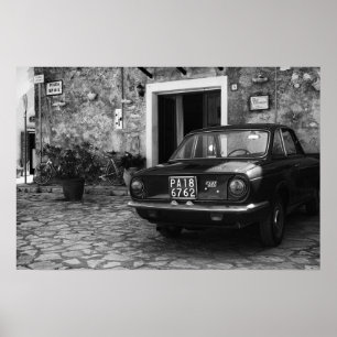 Póster Vehículo FIAT de época en Italia monocromo